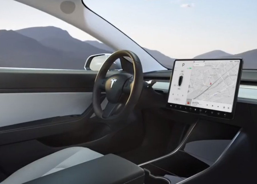 Louer Tesla Model 3 Barcelone