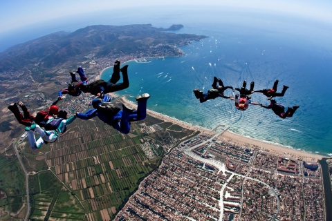 Empuriabrava, one of the towns with the most activities on the Costa Brava