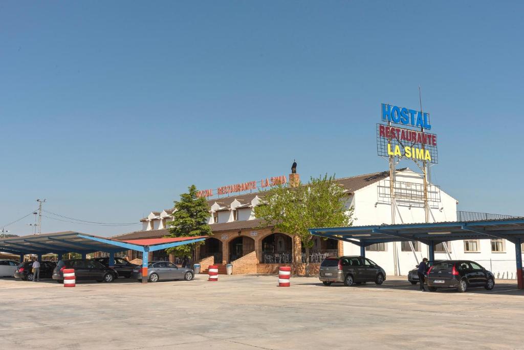 Hoteles en Castillo De Garcimuñoz con cargadores para coches eléctricos