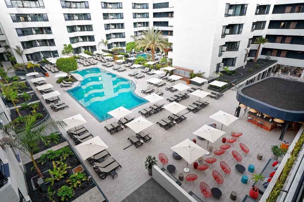 Hoteles en Las Torres con cargadores para coches eléctricos