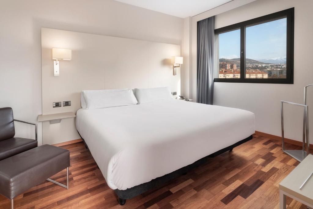 Hoteles en Granada con cargadores para coches eléctricos