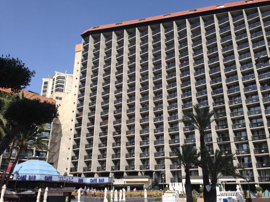 Hôtels à Benidorm avec chargeurs pour voitures électriques