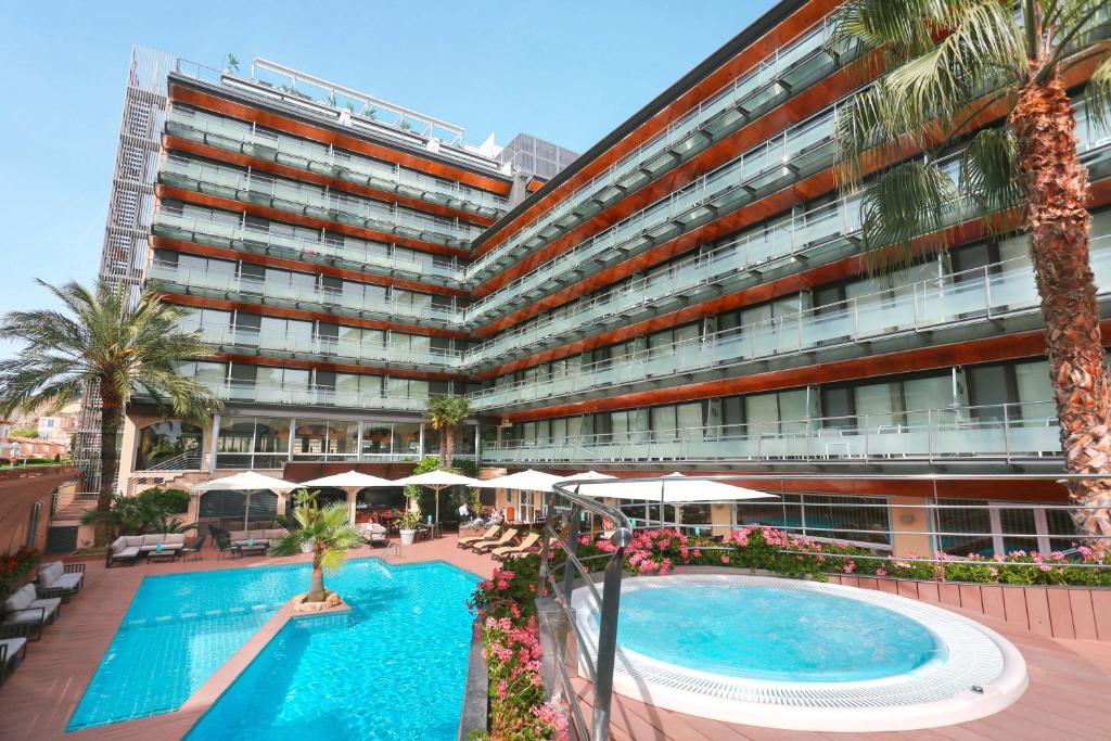 Hoteles en Calella con cargadores para coches eléctricos