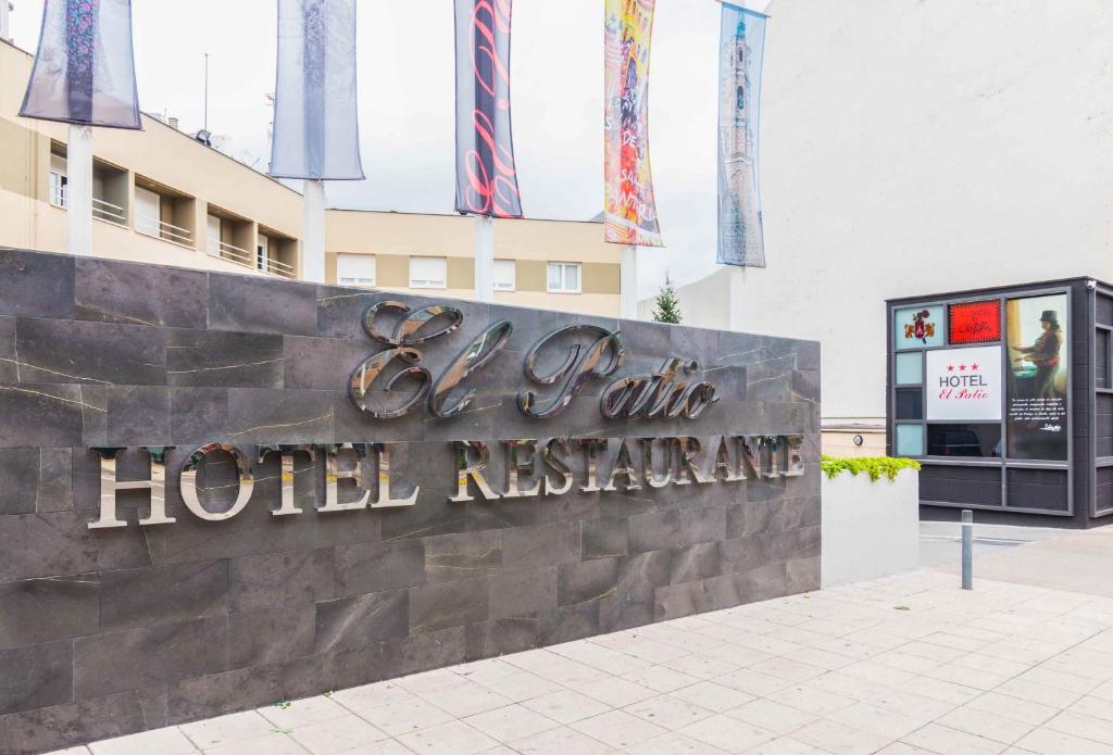 Hoteles en La Almunia De Doña Godina con cargadores para coches eléctricos