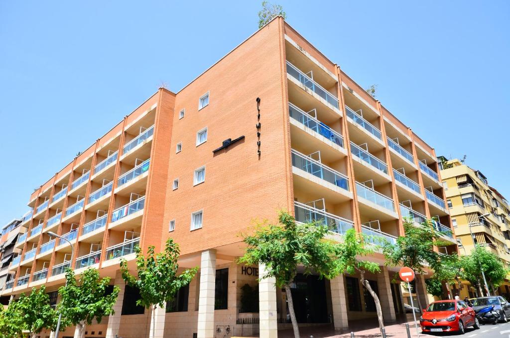 Hôtels à Benidorm avec chargeurs pour voitures électriques