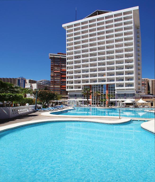 Hôtels à Benidorm avec chargeurs pour voitures électriques