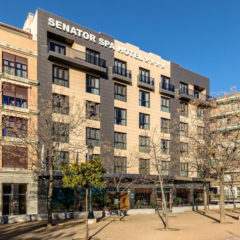 Hoteles en Granada con cargadores para coches eléctricos