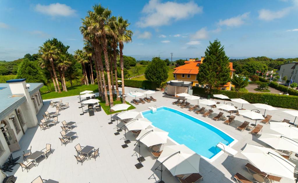 Hoteles en La Portiella con cargadores para coches eléctricos
