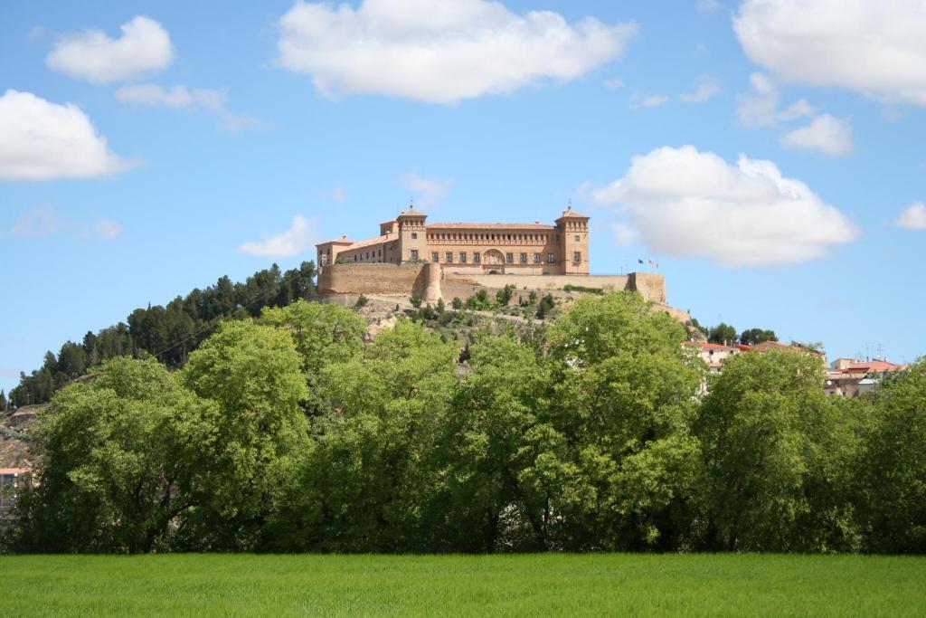 Hoteles en Alcañiz con cargadores para coches eléctricos