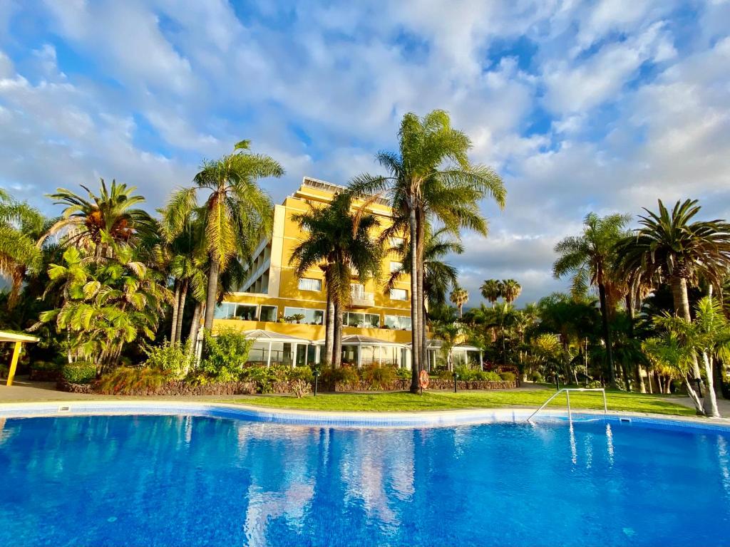 Hoteles en Puerto De La Cruz con cargadores para coches eléctricos