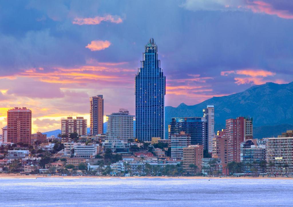 Hôtels à Benidorm avec chargeurs pour voitures électriques