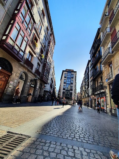 Hotéis em Bilbao com carregadores para carros elétricos