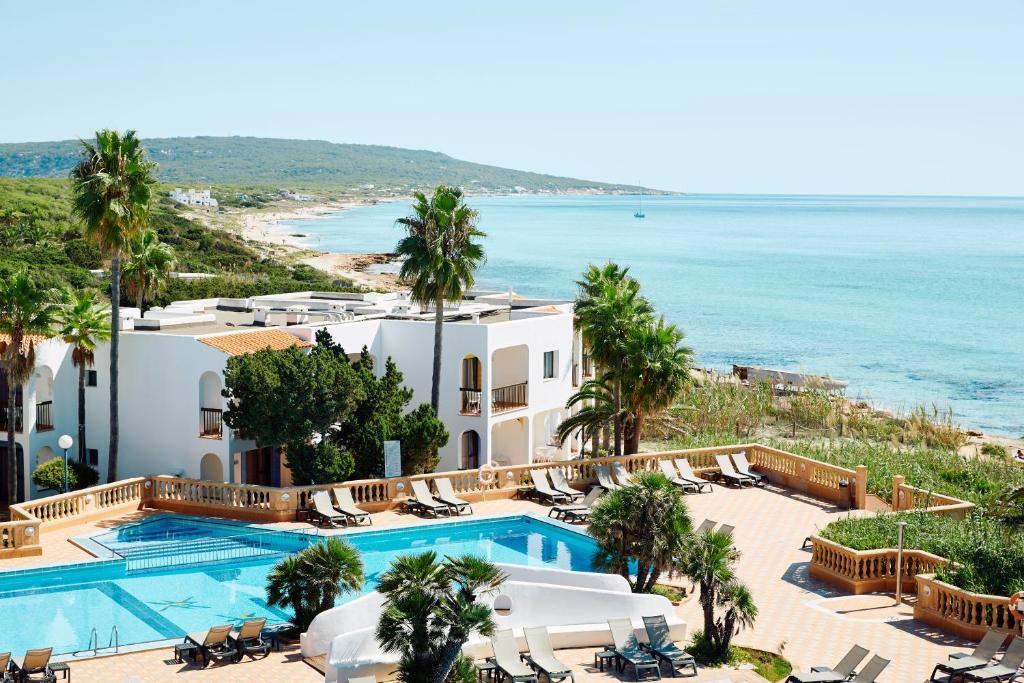 Hoteles en Sant Francesc De Formentera con cargadores para coches eléctricos