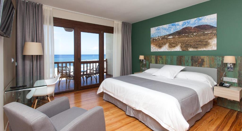 Hoteles en Puerto Del Rosario con cargadores para coches eléctricos