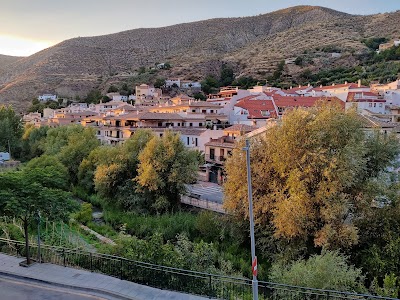 Hoteles en Monachil con cargadores para coches eléctricos
