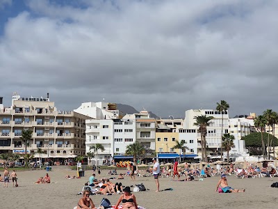 Hoteles en Playa De Los Cristianos con cargadores para coches eléctricos