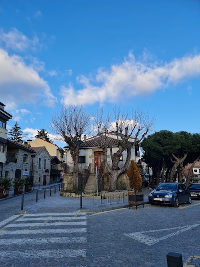 Hoteles en Pueblo Navacerrada con cargadores para coches eléctricos