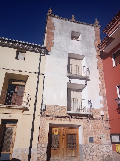 Hoteles en Torrebaja con cargadores para coches eléctricos