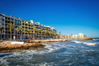 Hôtels à Torrevieja avec chargeurs pour voitures électriques
