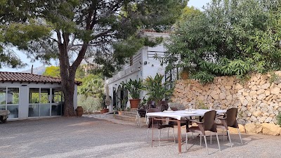 Hôtels à Tosal Roig avec chargeurs pour voitures électriques